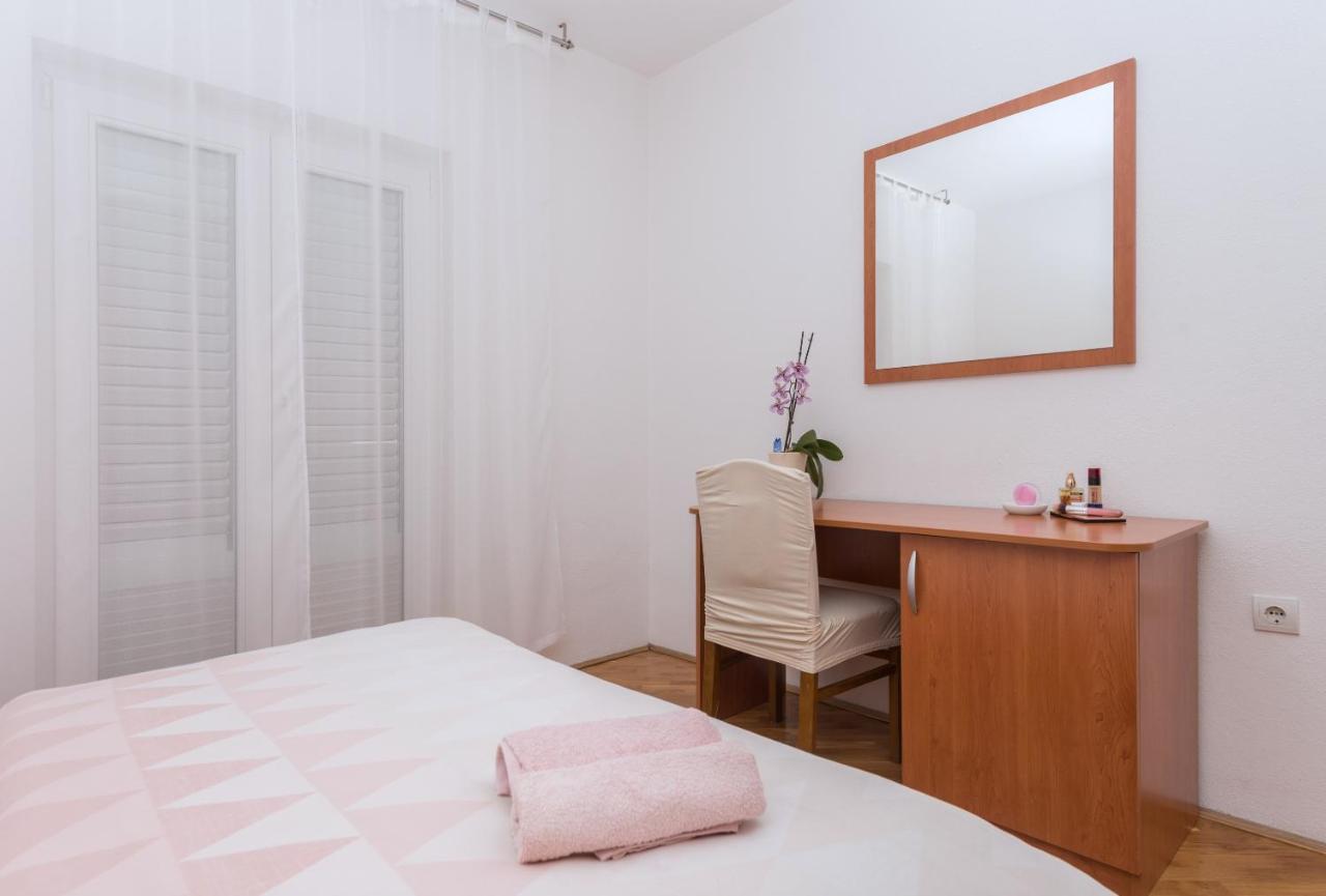 Skiljini Dvori - Apartman Makarska Zewnętrze zdjęcie