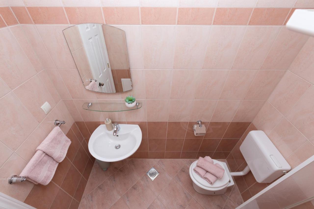 Skiljini Dvori - Apartman Makarska Zewnętrze zdjęcie